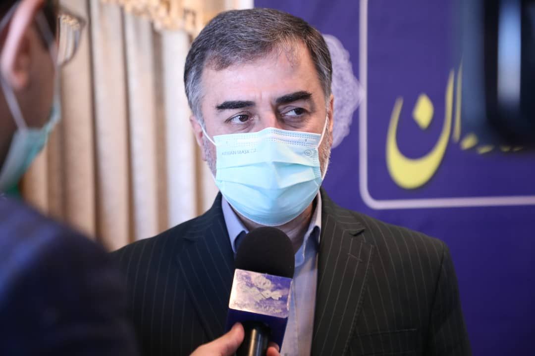 استاندار : تاکنون ۱۴۰۰۰ اصله نهال در محورهای مواصلاتی استان غرس شد