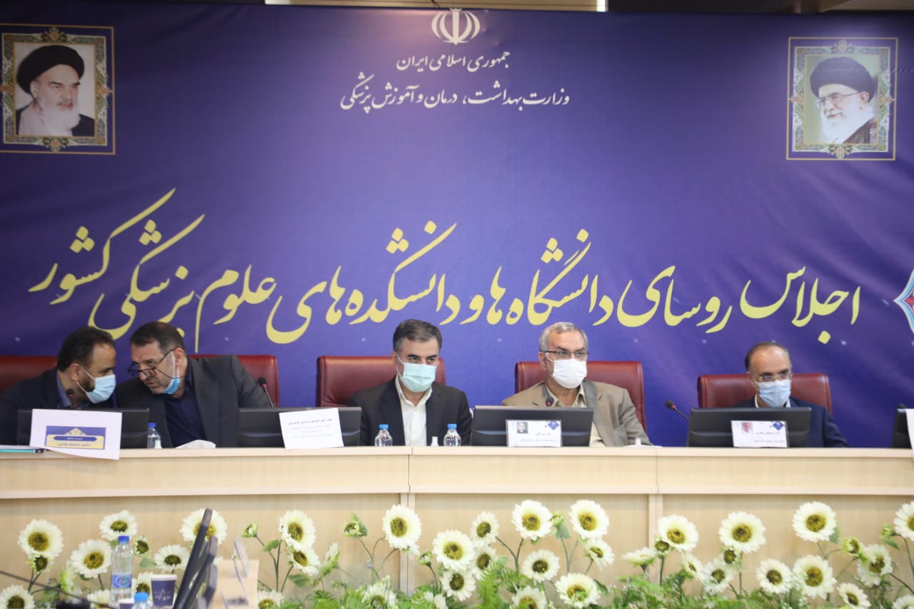 نشست وزیر بهداشت با استاندار و نمایندگان مازندران در مجلس شورای اسلامی / توریسم سلامت یک ظرفیت ویژه برای مازندران است
