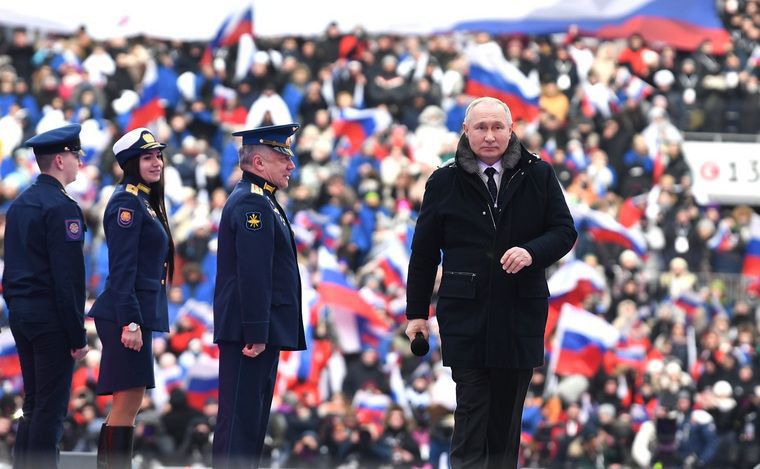 با وجود دسیسه های دشمنان  سطح اعتماد عمومی به مقامات روسیه در حال افزایش است