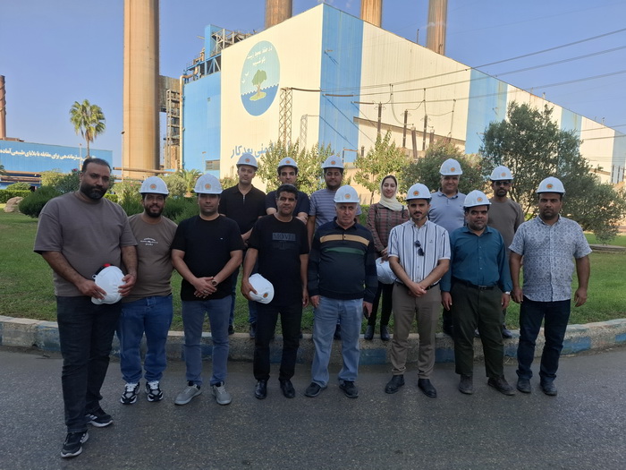 بازدید کارکنان نیروگاه زرند کرمان از نیروگاه نکا