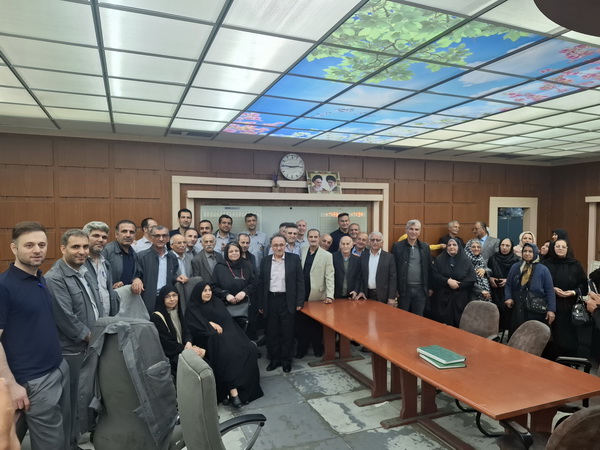 با هدف تكريم بازنشستگان:  گردهمایی و بازديد خانوادگي بازنشستگان نيروگاه شهیدسلیمی نکا برگزار شد 