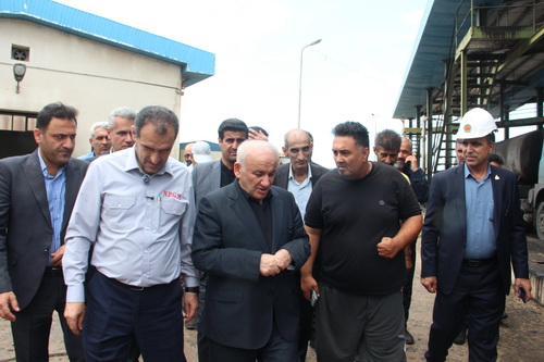بازدید استاندار بر رفع موانع تولید و تأمین و ذخیره‌سازی پایدار سوخت مایع در نیروگاه نکا
